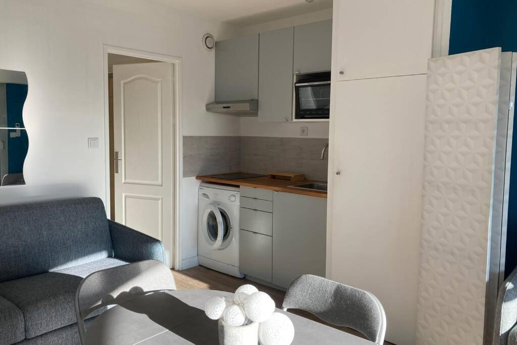 Ferienwohnung Escapade Au Port Hyères Exterior foto