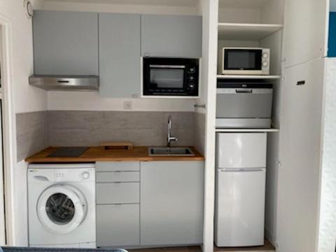 Ferienwohnung Escapade Au Port Hyères Exterior foto