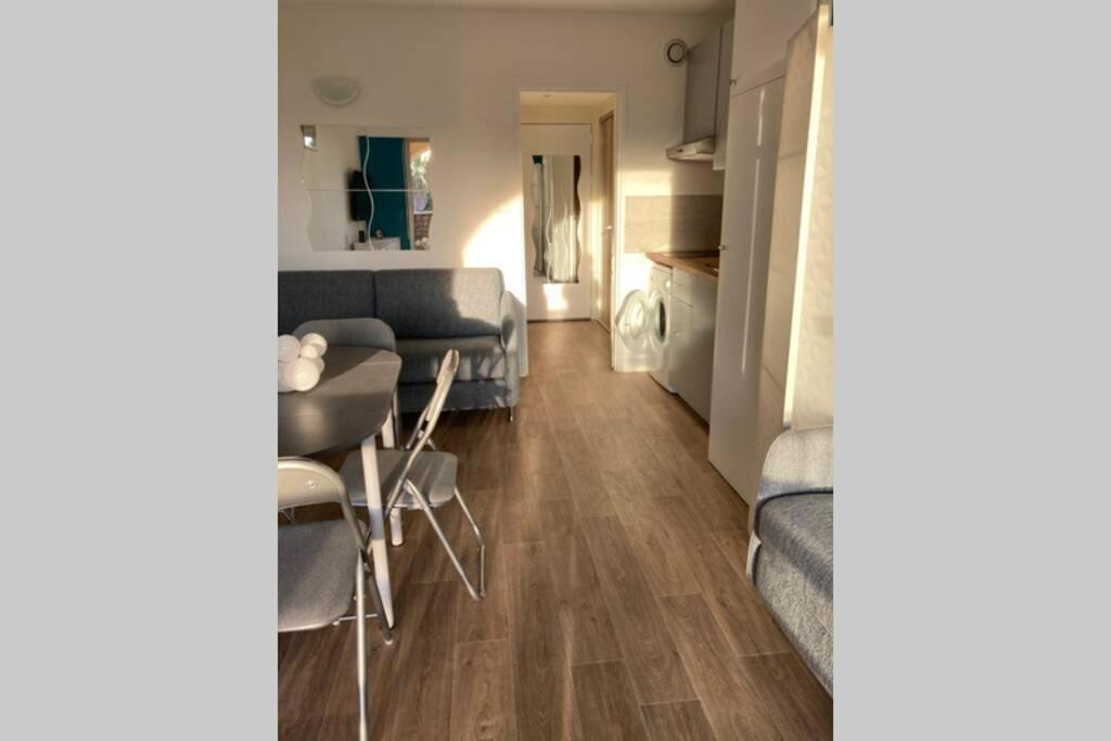 Ferienwohnung Escapade Au Port Hyères Exterior foto